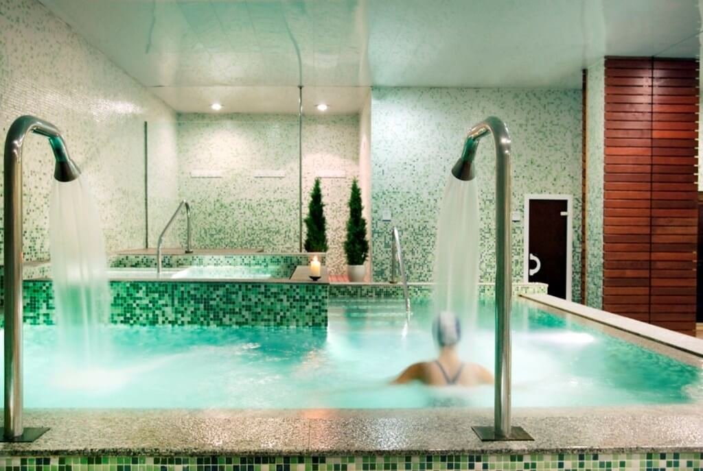jacuzzi session in Ballygunge Kolkata